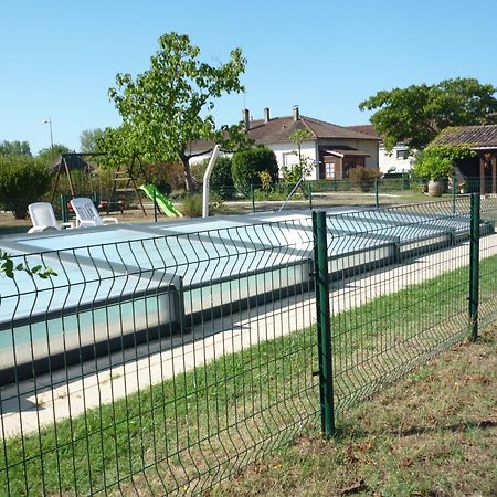 Home Vacances 4 Etoiles Par Cdt Dordogne Le Pizou ภายนอก รูปภาพ